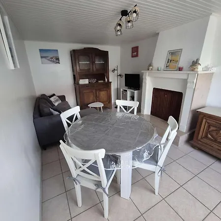 Villa Ep000-02m 3 Pieces- 4 Couchages - *