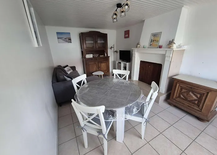 Villa Ep000-02m 3 Pieces- 4 Couchages - *