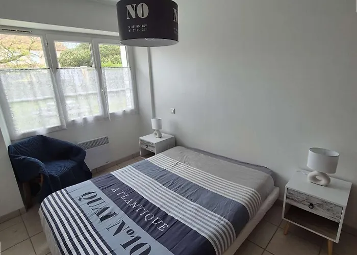 Ep000-02m 3 Pieces- 4 Couchages - Villa